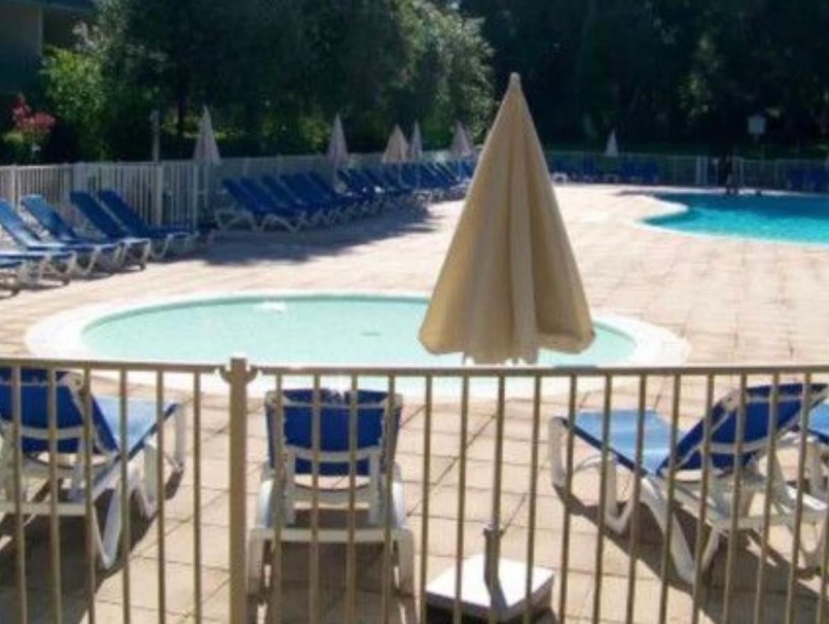 Appartement 3 Pieces, 6 Perso Avec Piscine Chauffee En Saison Domaine Du Golf De Pinsolle ซุสตง ภายนอก รูปภาพ